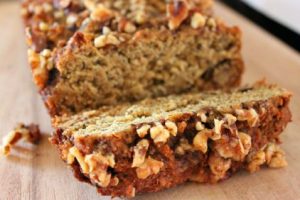 Banana bread with walnut